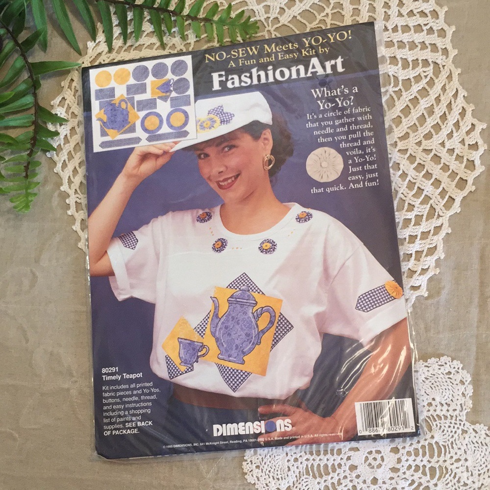 Vintage Timely Teapot FashionArt Kit By Dimensions